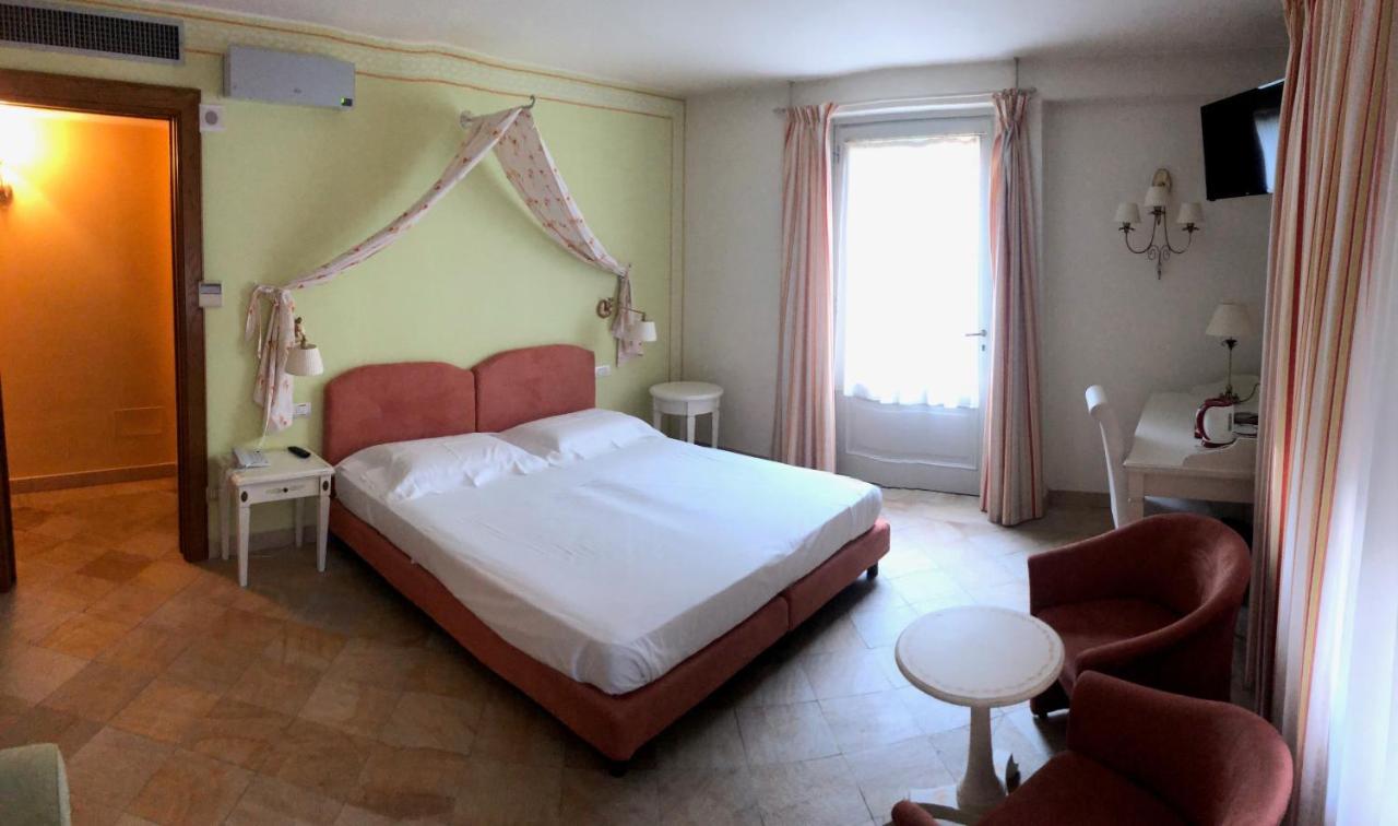 Poggio Radicati Hotel De Charme Салуццо Екстер'єр фото